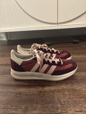 adidas Cloudfoam Comfort